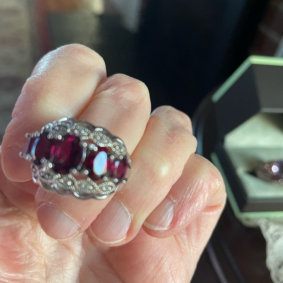 Elegant Five Stone Rhodolite Garnet Ring - Picture 3 of 9